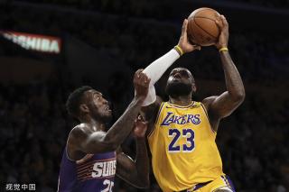 她在迈阿密 她在迈阿密