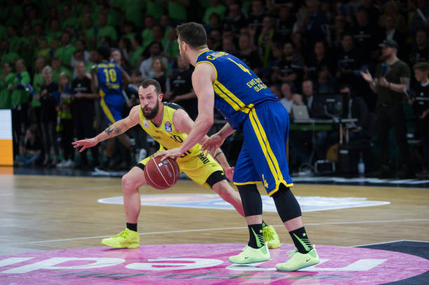 本质上与之 本质上与之