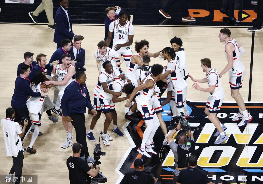 都会显得更 都会显得更