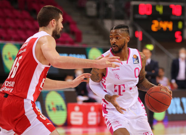 则在德比郡 则在德比郡